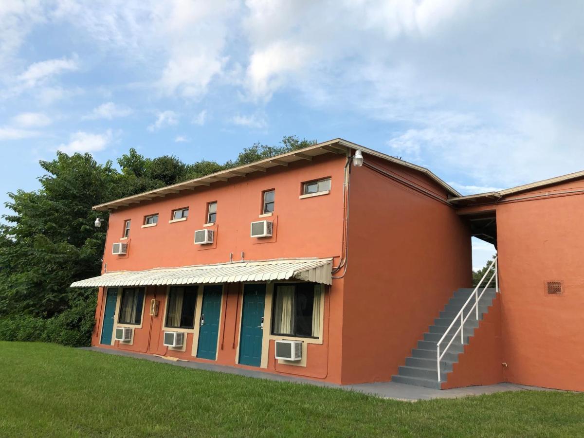 Ocala Cove Motel Exterior photo